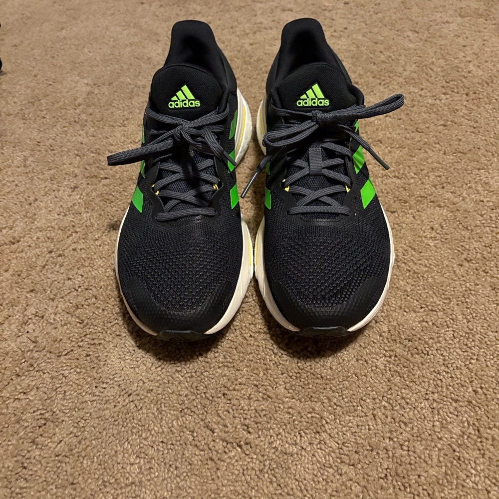 Adidas Solarglide 5 Men Size 11 Black / Solar Green Running Shoes